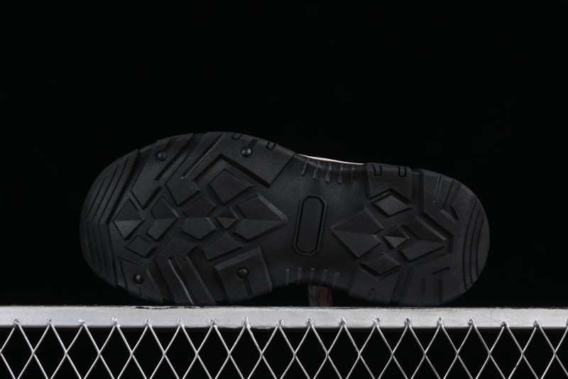ECCO New Terrain Series Outdoor Closed-Toe Sandals Water Shoes with Breathable Design - 63890301002