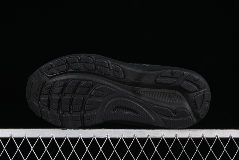 Asics Gel-Kayano 31 Running Shoes with Enhanced Cushioning and Breathable Design - 1011B867-001