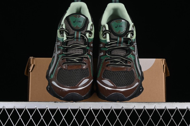 Asics Gel-Quantum Kinetic Retro Casual Sneakers with Thick Sole and Height Increasing Design - 1203A270-251