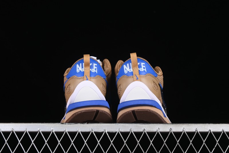 Nike Sacai VaporWaffle 3.0 Fashion-Forward Sneakers with Hybrid Design - CV1363-201
