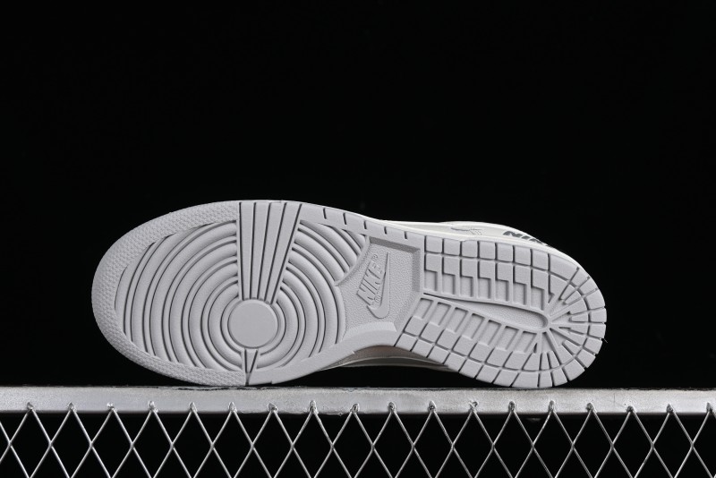 Nike SB Dunk Low Collaboration Three Swooshes Beige Black Low-Top Casual Skateboarding Shoes - NK5639-325