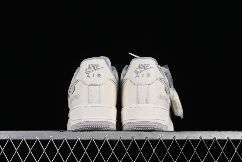 Nike Undefeated Air Force 1'07 Low Casual Sneakers in Beige Hemp with Reflective Details - UT2023-203