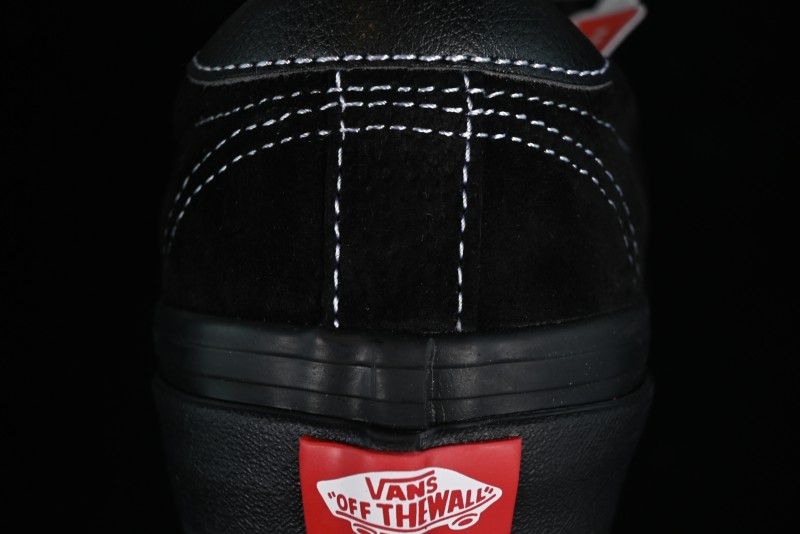 Vans Epoch Sport Style 37 High-End Retro Skate Shoes with T-Toe Design - VN0A4BU6BK