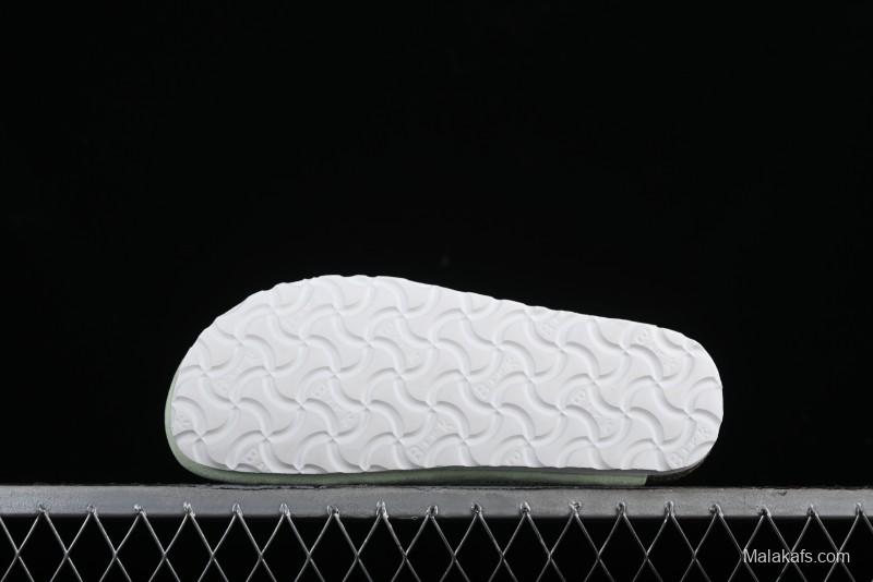 Birkenstock Arizona Soft Footbed Sandals with Suede Leather and Lambswool Lining - G.D4