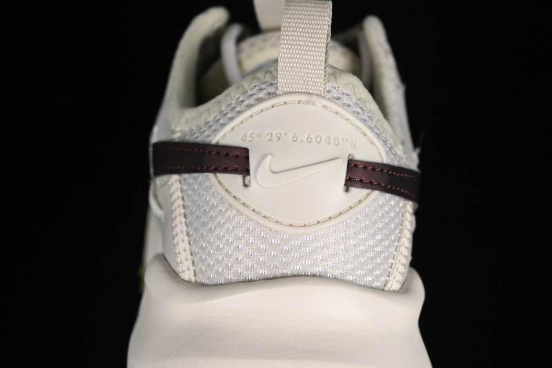 Nike TC 7900 Retro Dad Shoes with Reflective Swoosh and Cushioned Sole - DD9682-003