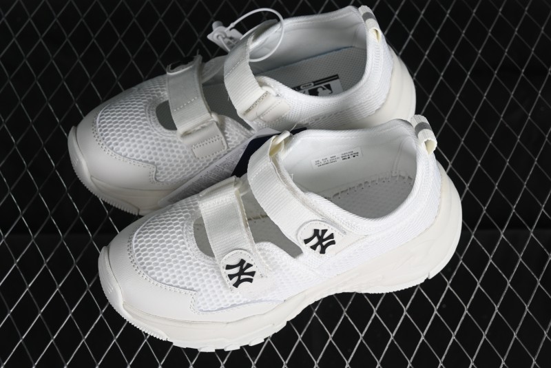 New York Yankees MLB Bigball Chunky Mask Jane Thick Platform Casual Sandals - 3ASDBCM4350IVS