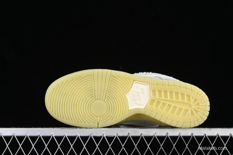 Nike SB Dunk Low "Mummy" Skateboarding Shoes with Mummy-Inspired Design - DM0774-111