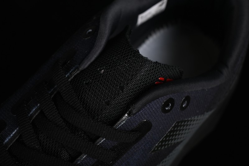 New Balance FuelCell Rebel V4 Low-Top Slip-Resistant Durable Versatile Casual Running Shoes - MFCXLB4