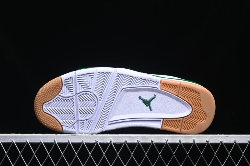 Nike Air Jordan 4 Remastered AJ4 Retro Sneakers in White Green with Gum Sole - FQ7939-103
