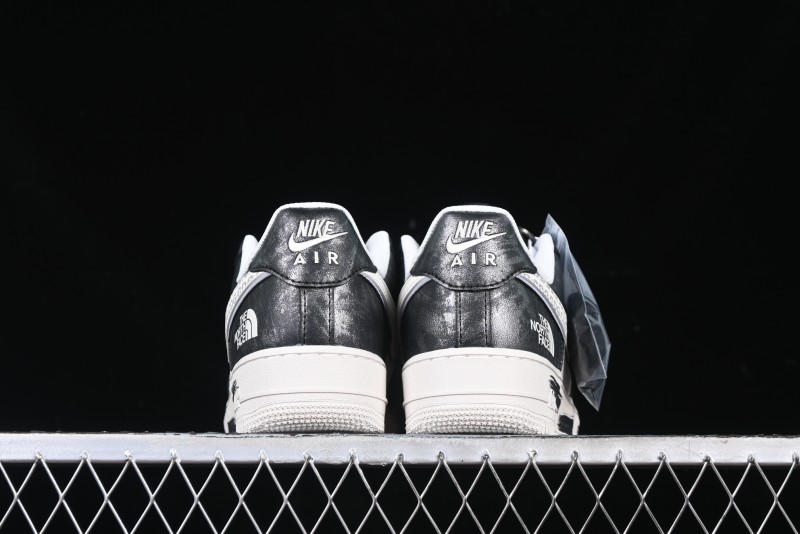Nike Air Force 1 '07 Low The North Face Collaboration - Leather Graffiti Casual Sneakers - DM6688-008