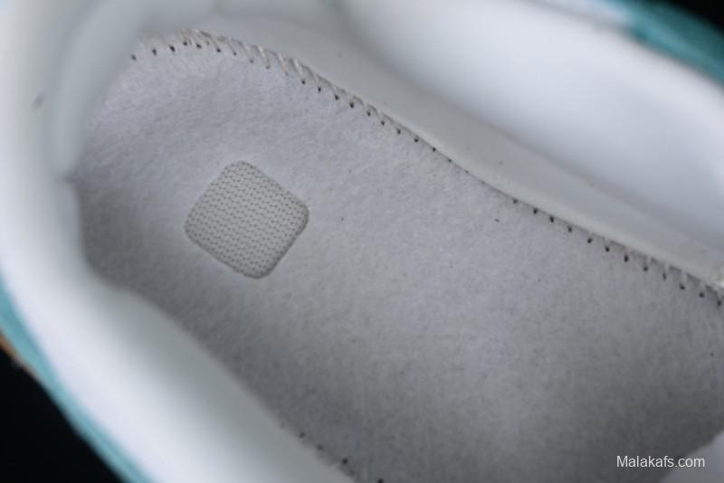 Nike SB Day One Low Top Casual Skate Shoes with Air Zoom Cushion - FN4210-301