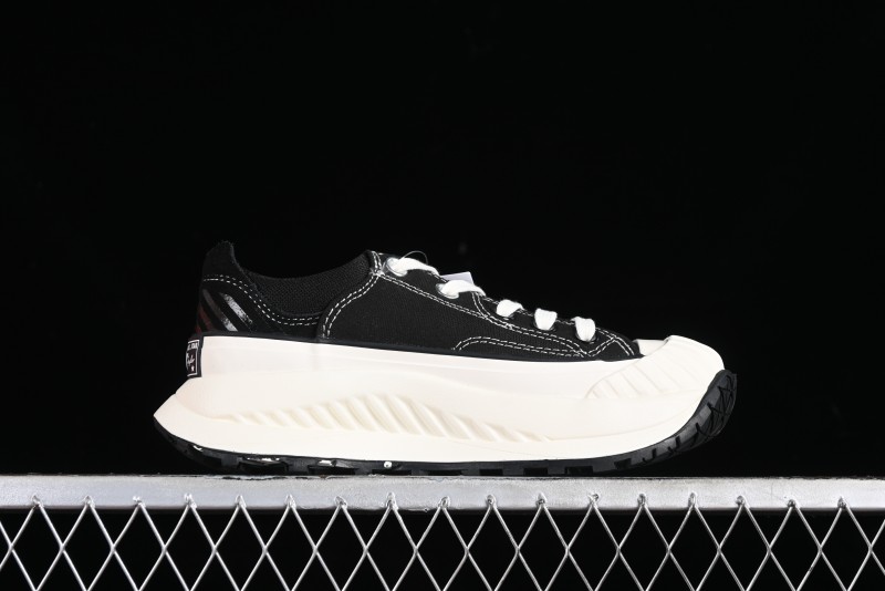 Converse Chuck 70 AT-CX Retro Platform Low-Top Sneakers with Outdoor Functional Design - A06557C