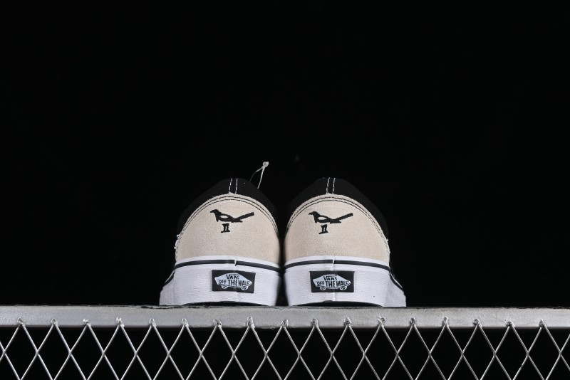Vans Buzz Old Skool Peace Dove Classic Canvas Patchwork Low-Top Skate Shoes - VN000CR5BPB