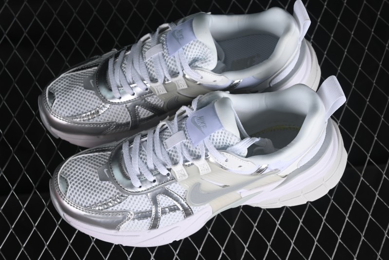 Nike V2K Runtekk 3XL Cushioned Anti-Slip Retro Low-Top Running Shoes - FD0736-104