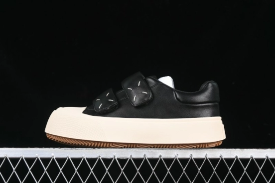 GG-CC Star Same Style Platform Sneakers with Hook and Loop Closure - G23Y6906