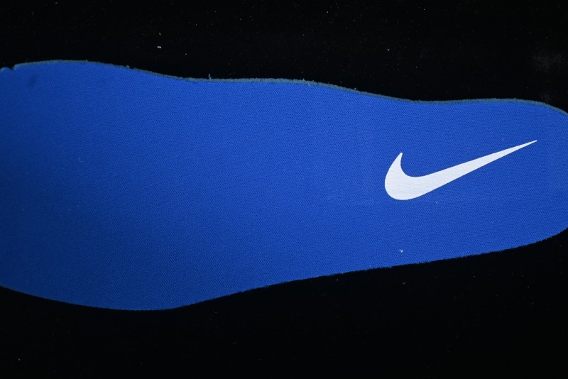 Nike Zoom Vomero 5 Retro Marathon Running Shoes with Thick Cushioned Sole and TPU Heel Support - HQ2181-200