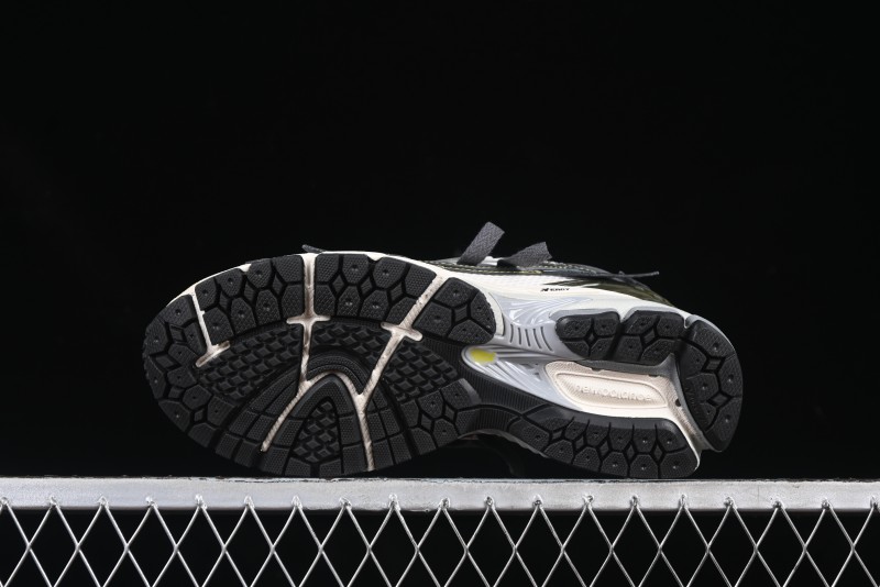 New Balance 1906 Series Retro Dad Style Casual Running Shoes - M1906ANA