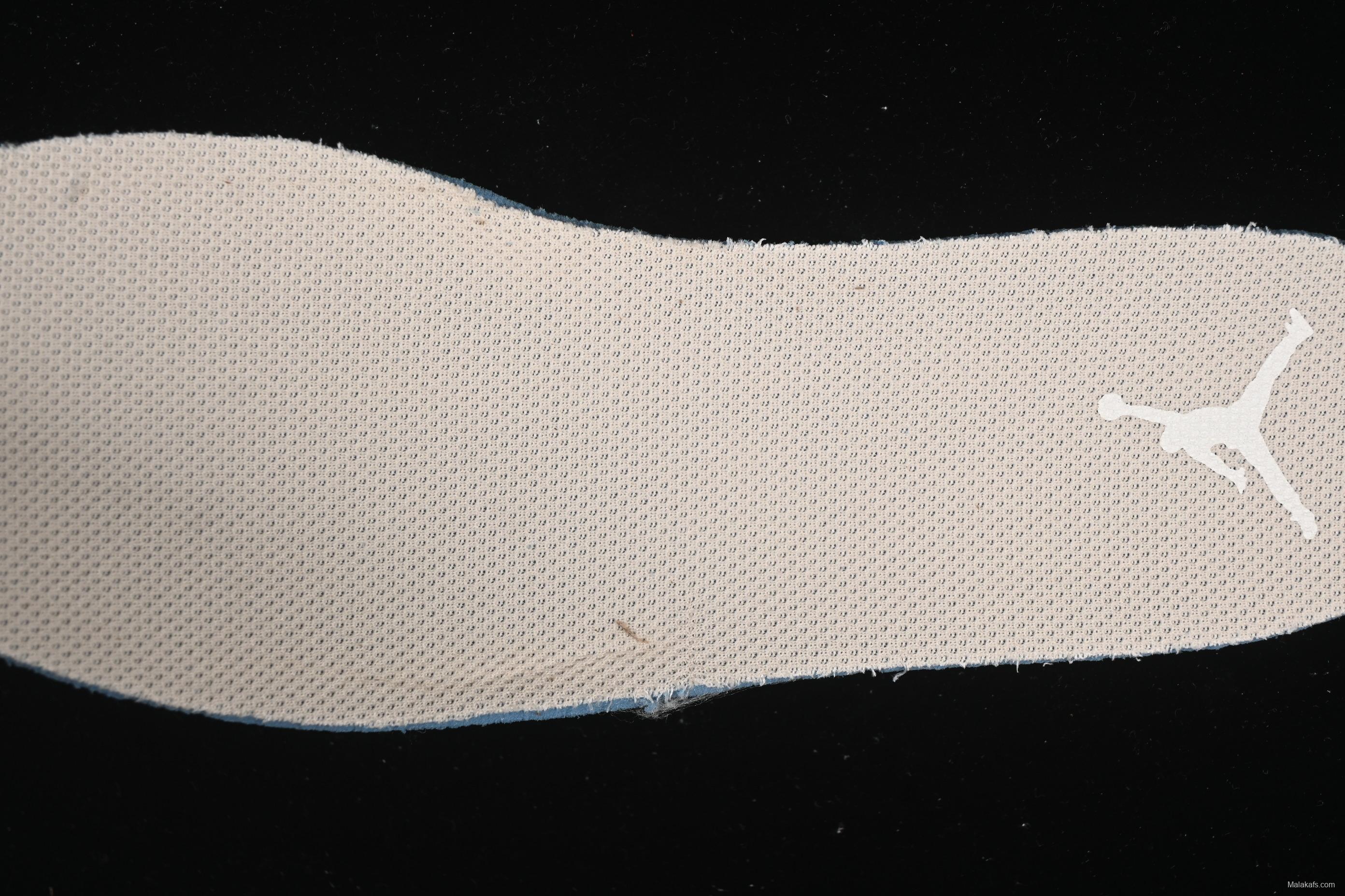 Nike Air Jordan 1 Low AJ1 Casual Sneakers in White - DC0774-112