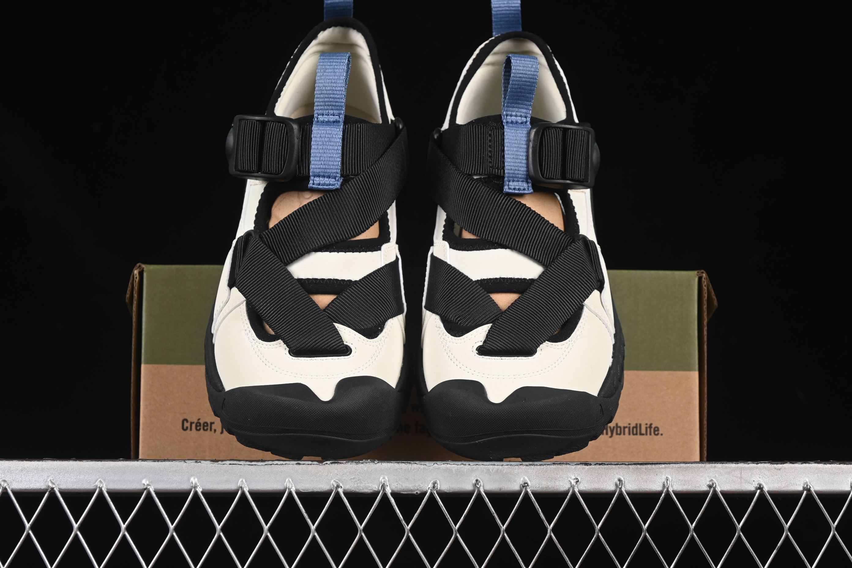 Keen Silver Japanese Street Magic Buckle Summer Casual Sandals - 1030482