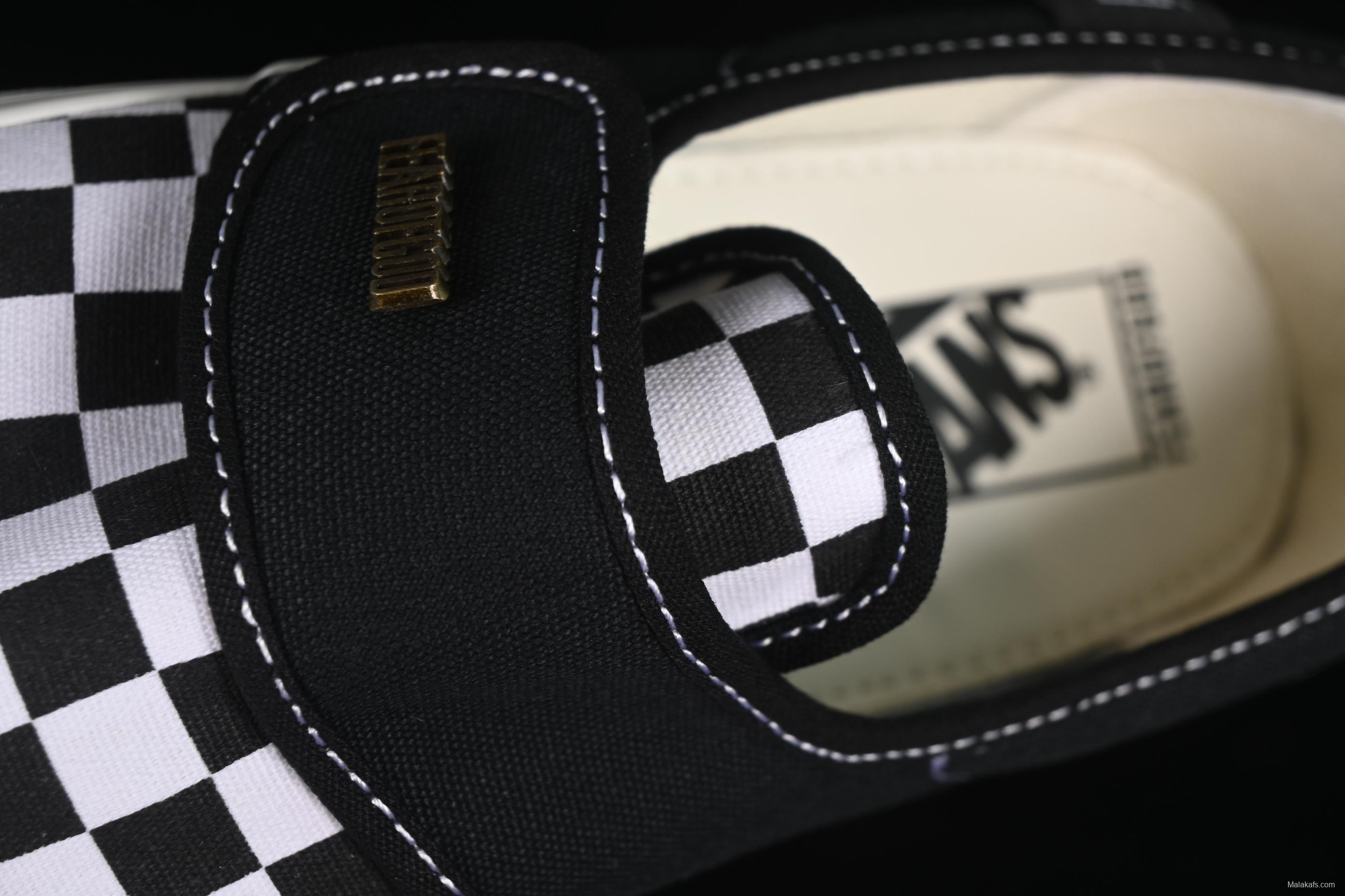 Vans Slip-On Classic Checkerboard Slip-On Casual Skate Shoes - VN0A3J9FPZR