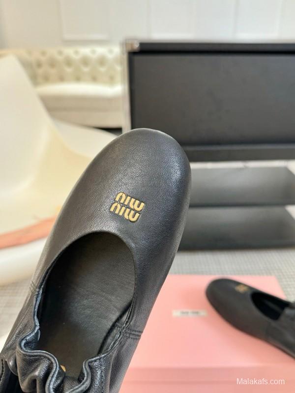 2025 Women Miu Miu Black Leather Ballet Flats