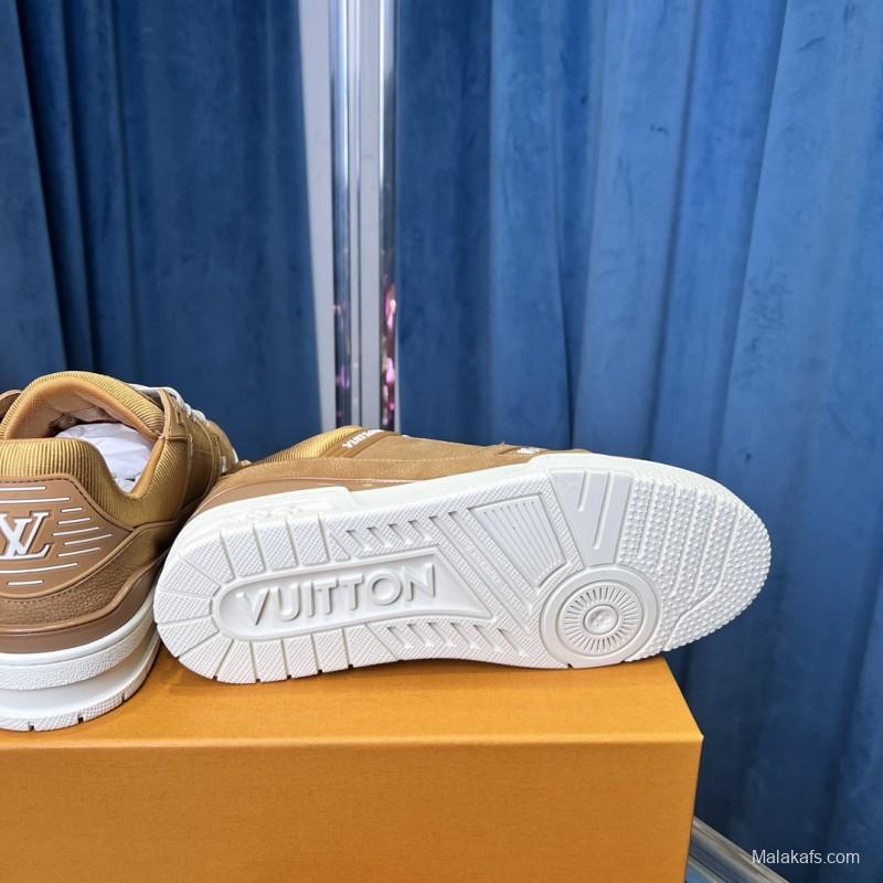 2025 Unisex Louis Vuitton Beige Suede Leather LV Trainer