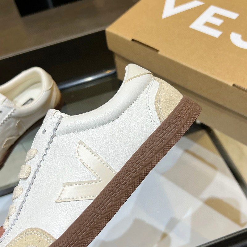 2025 Women VEJA White Beige Leather Suede Sneakers MJ00251