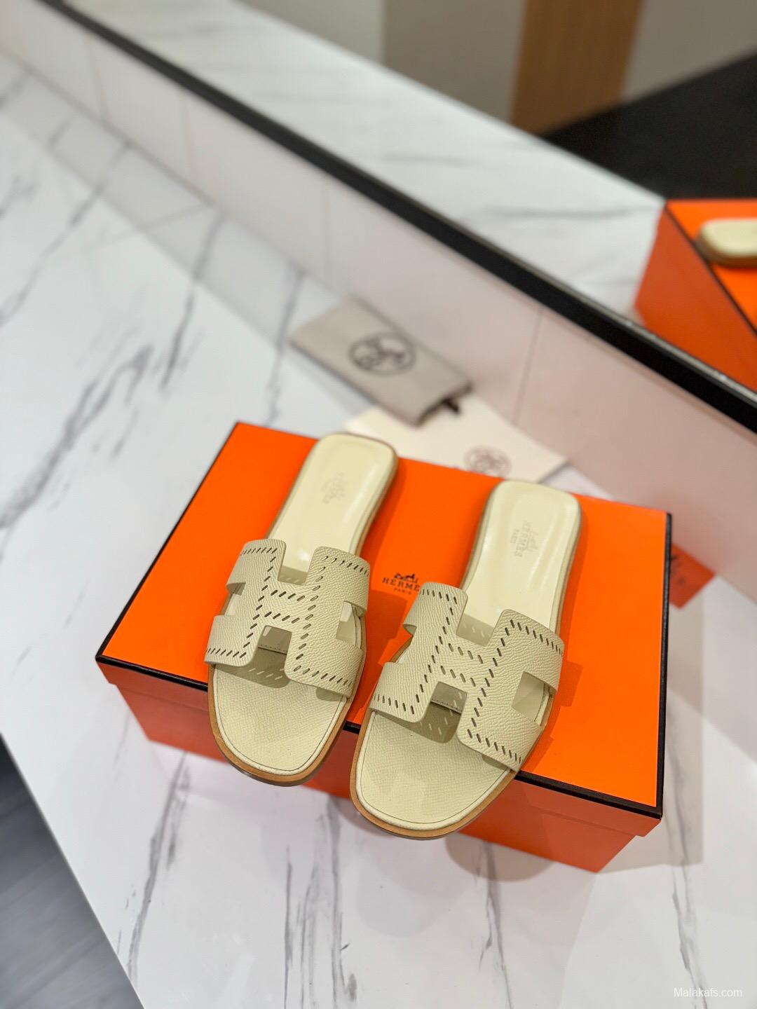 2025 Women Hermès Beige Leather Slippers