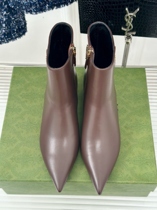 2024 Women Gucci Brown Calfskin Ankle Boots Chain Detail MJ00410