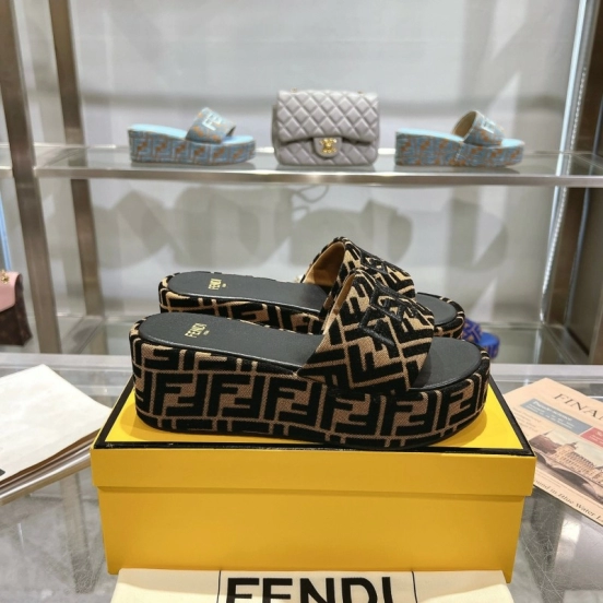 2025 Slippers Fendi Black Brown Canvas Platform FF Jacquard KFY00240
