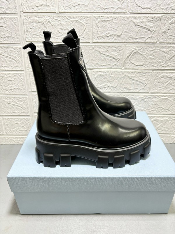 2024 Women Prada Black Leather Chelsea Boots MJ00380