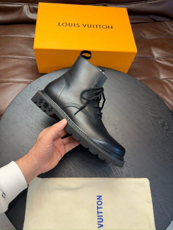 2024 Men Louis Vuitton Black Calf Leather Casual High Top MJ00440