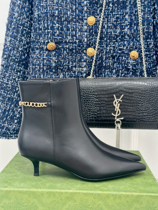 2024 Women Gucci Black Leather Ankle Boots Chain Detail MJ00410