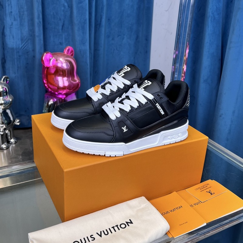 2025 Men Louis Vuitton Black White Leather LV Trainer