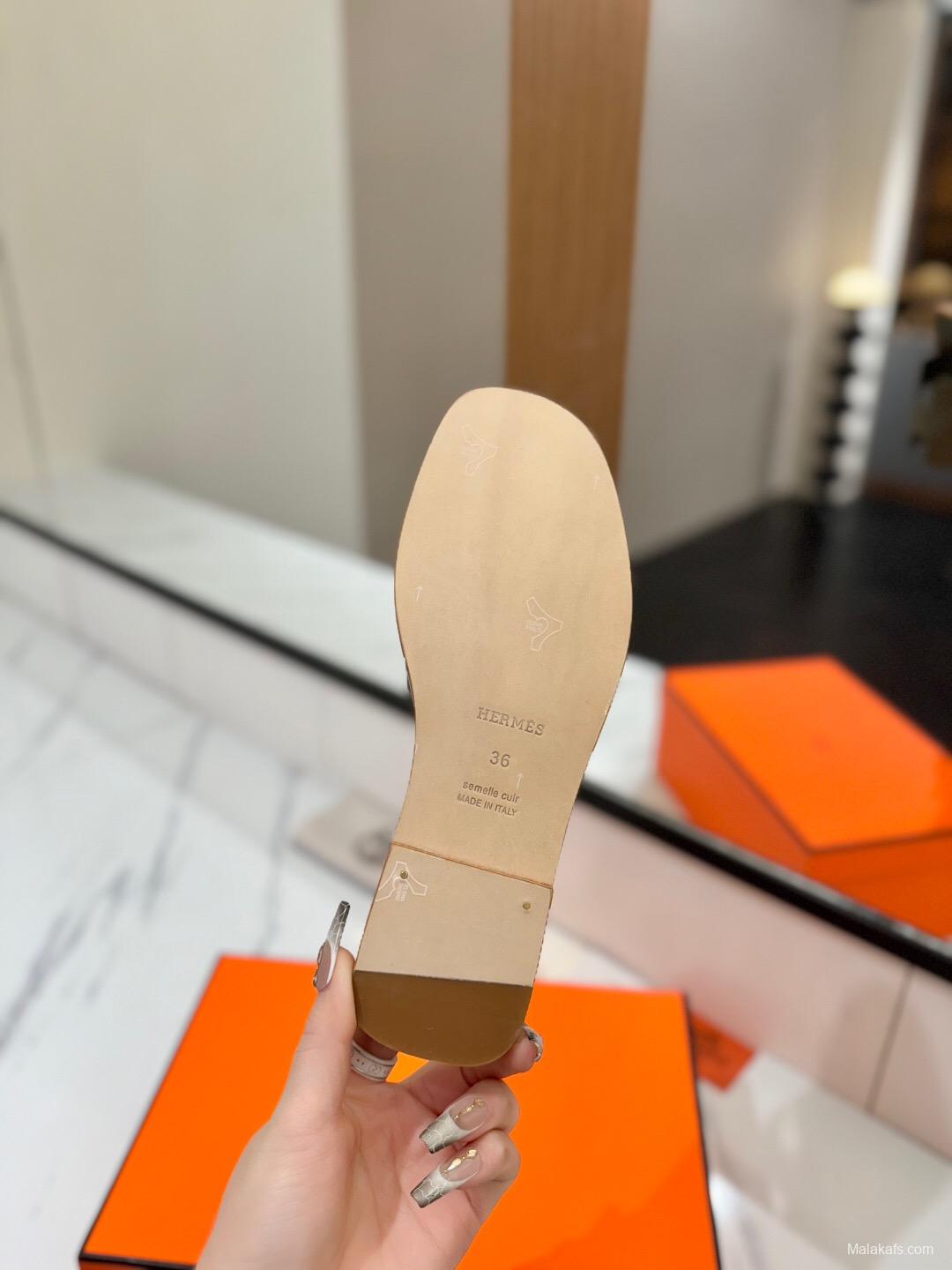 2025 Women Hermès Olive Leather Slippers