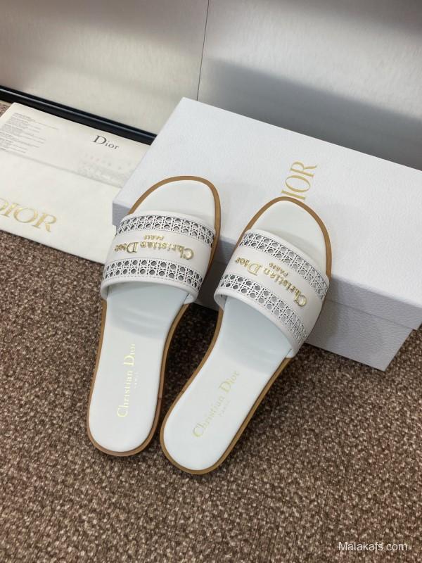 2025 Women Dior White Leather Slippers KFY00300