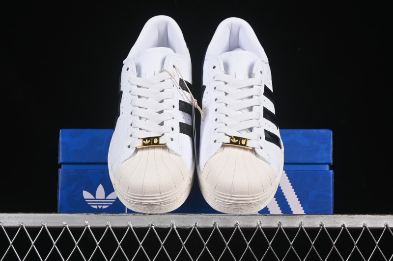 Adidas Bape Superstar Casual Sneakers with Shell Toe Design - JR2701