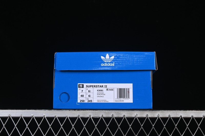Adidas Superstar II Casual Sneakers with Shell Toe Design - KJ6981