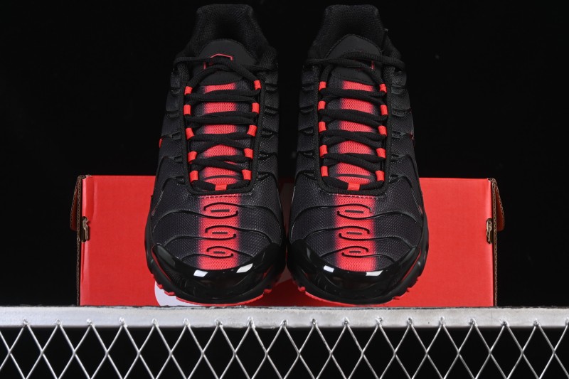 Nike Air Max Plus Retro Running Shoes with Air Cushion - IM4868-010
