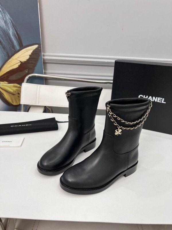 Chanel 2025 SS Quilted Leather Chain CC Flat Ankle Boots - LY00400