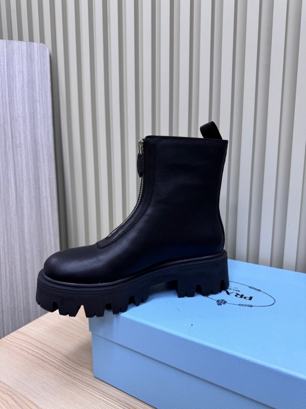 Prada Unisex Martin Boots 2025 SS Collection - LY00340