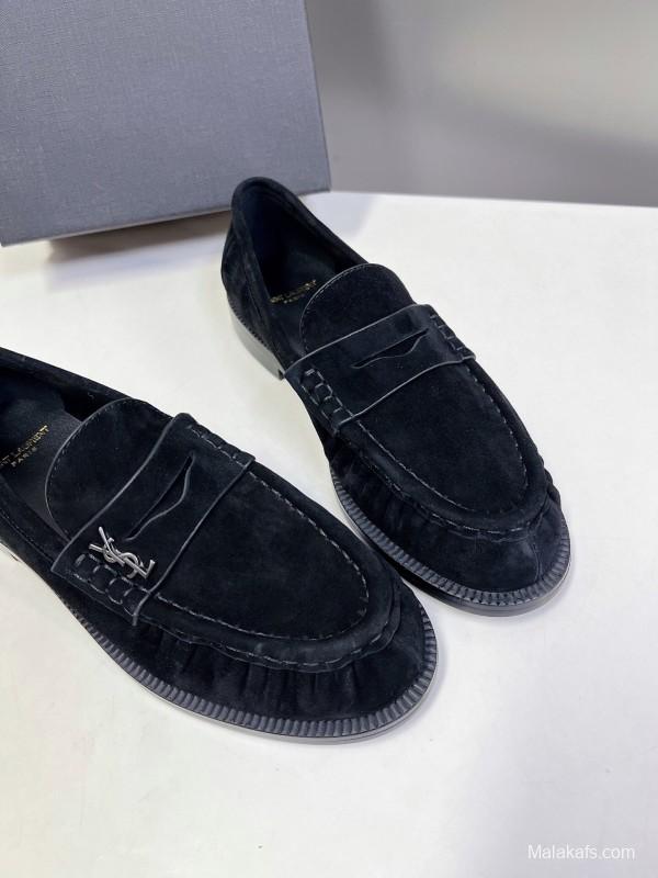 Saint Laurent Classic Loafer Flats - KFY00350