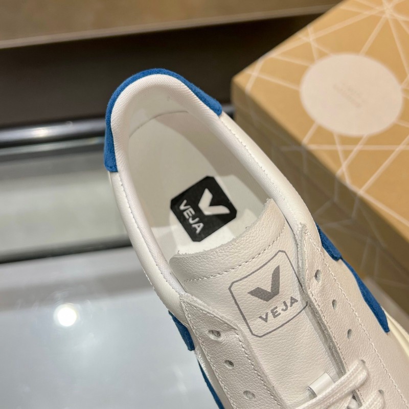 VEJA Classic White Sneakers V Logo Lace-Up Retro Flat Platform Casual Sports Shoes - LY00220