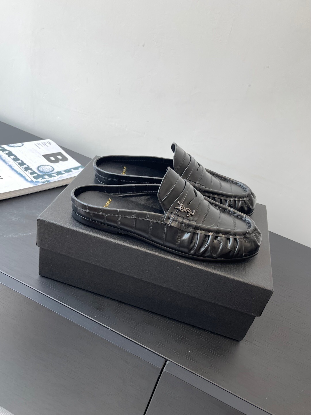 Saint Laurent Classic Loafer Half-Drag Mule Shoes - KF Y00350