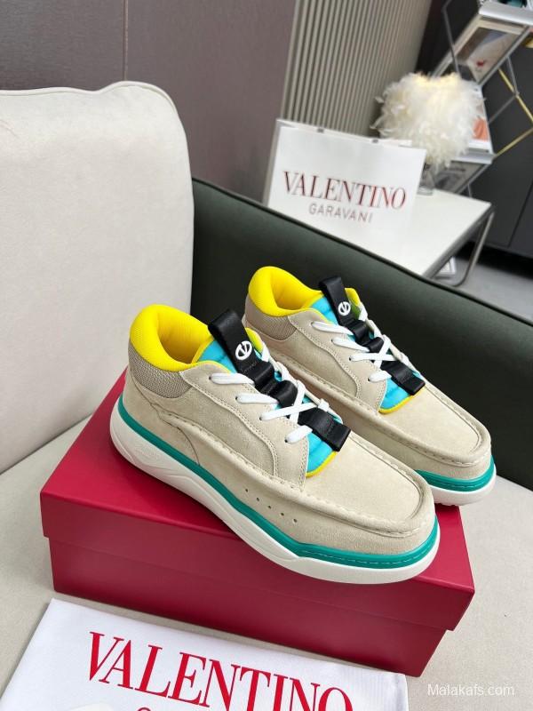 Valentino RUNBOOT Mid-Top Sneakers with Urban Casual Design - AS00380