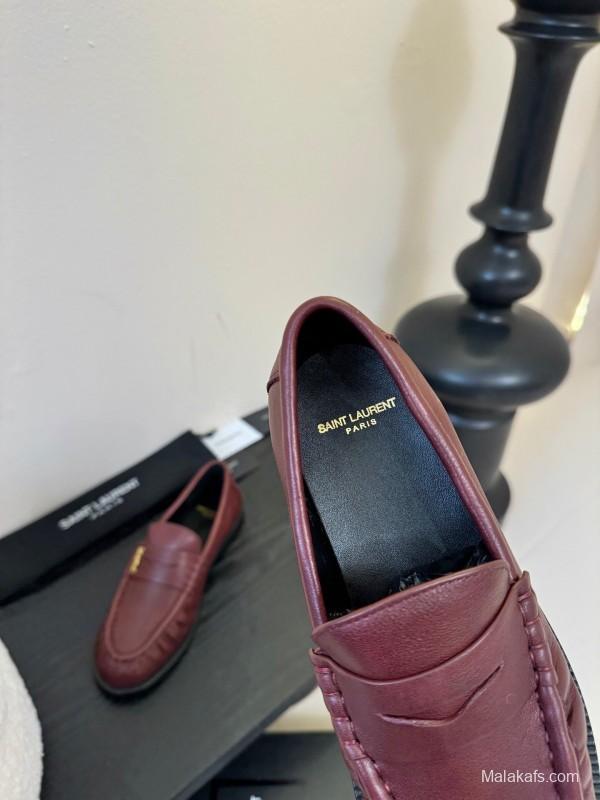 Saint Laurent Classic Loafer Flats - KFY00350