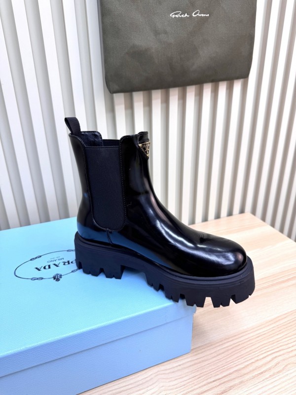 Prada Spring/Summer 2025 Platform Ankle Boots - LY0340
