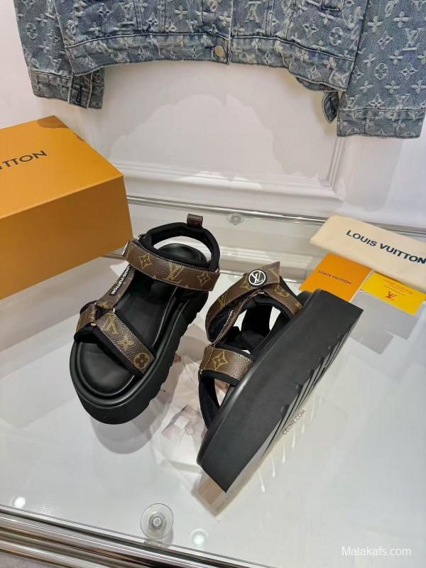 LV 2025/SS Latest High-End Fashion Versatile Flat Platform Sandals - LY00