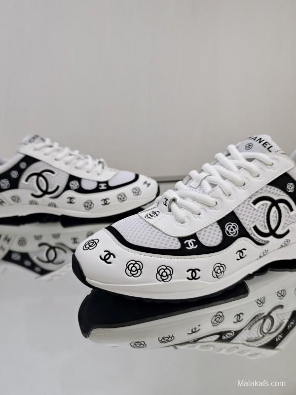 Chanel 2025 SS Limited Edition Silver Horn King 2 Sneakers - KFY00340