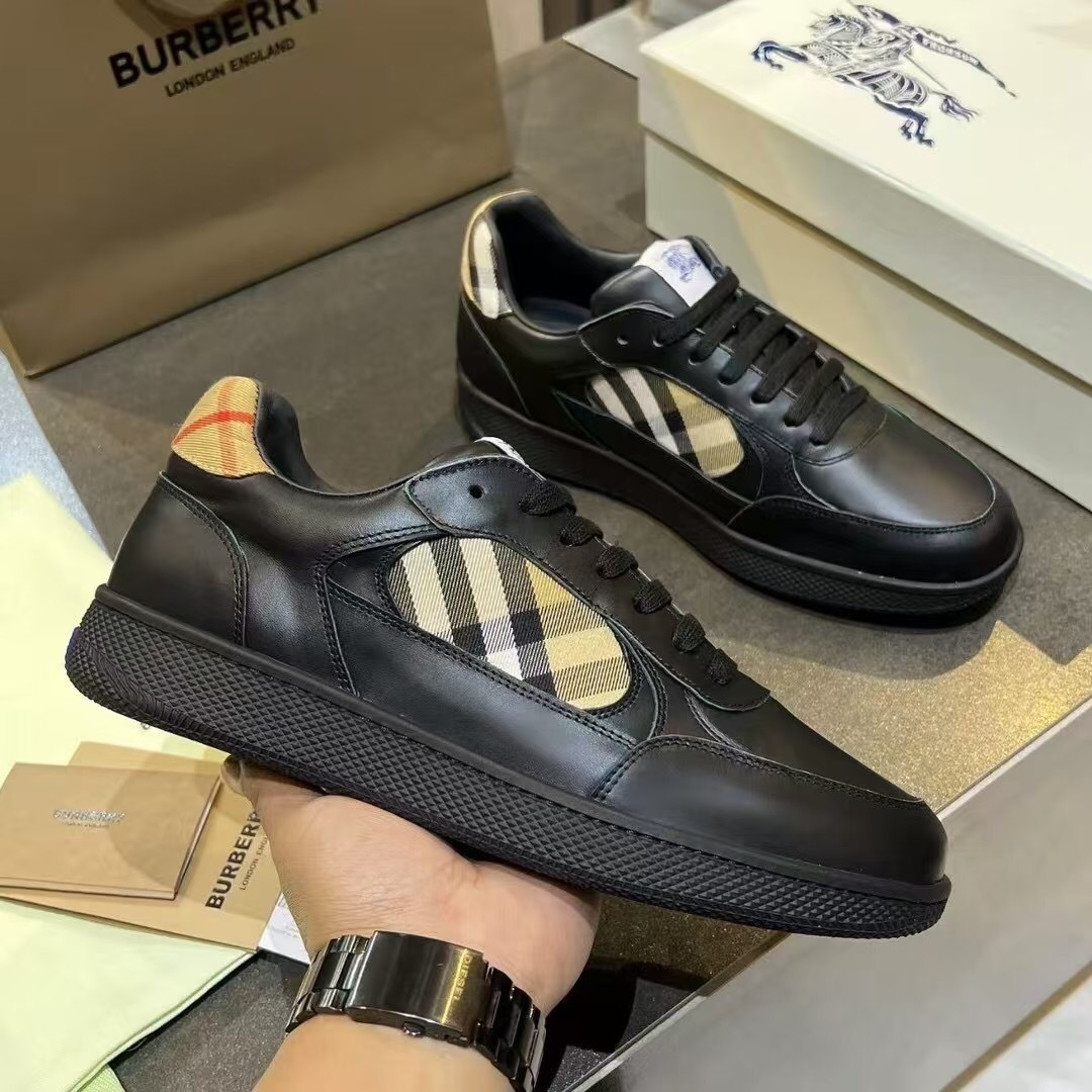 Burberry 2025/SS Italian-Made Sneakers - KFY00300